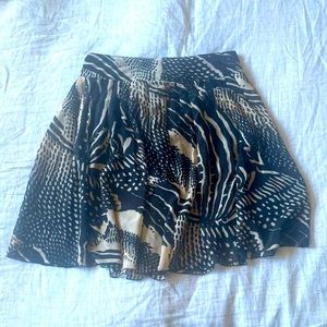 Mix Nouveau • Beautiful Skirt With a Unique Design